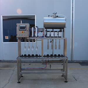 machine de remplissage de bouteilles