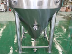 Detalle del tanque brillante de 3.5BBL-7