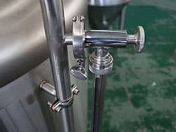 Detalles del fermentador 35BBL-3