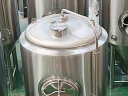 Detalles del fermentador 3BBL