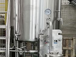 Detalle de la cervecería 7BBL-1