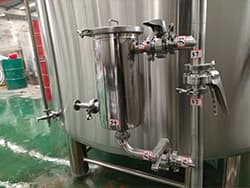 Detalle del equipo de la cervecería de 3500l-7