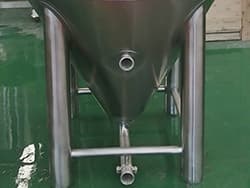 Detalle del equipo de la cervecería de 700l-1