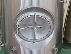 Detalle del equipo de la cervecería de 700l-2