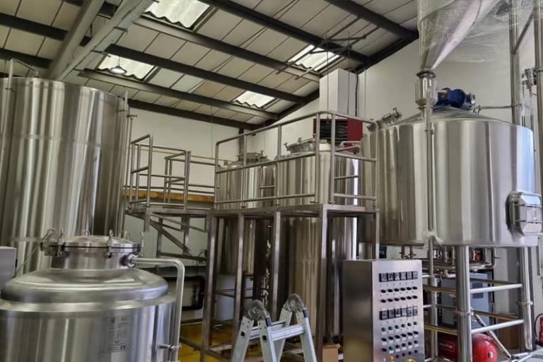 Instalación de equipo de cervecería 15BBL en UK-2