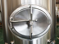 Détail de la cuve de fermentation en acier inoxydable-3