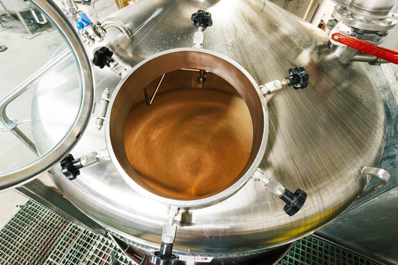 What are the common types of beer brewhouse equipment?