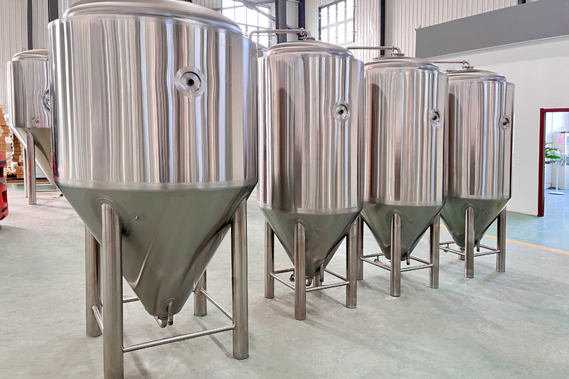 attrezzatura per la produzione di birra per piccoli birrifici