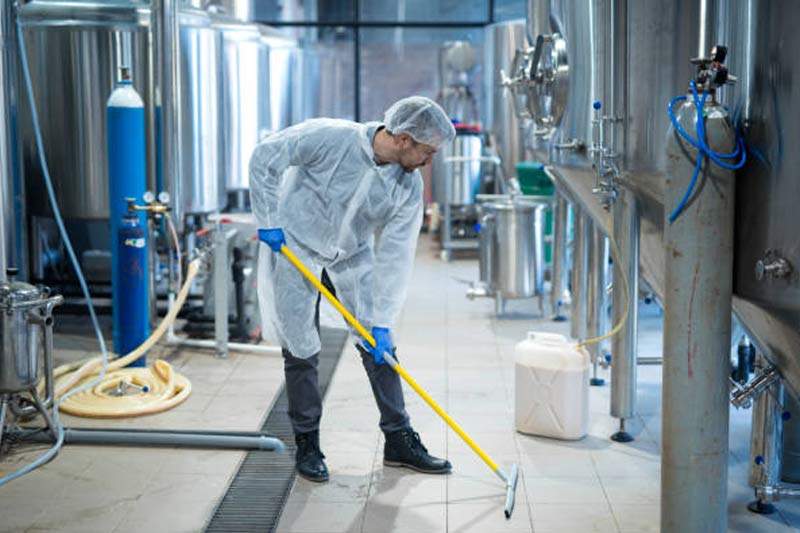 Cleaning of brewery equipment after use for brewing