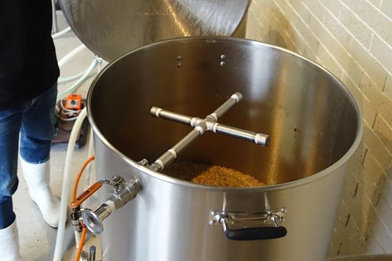 How to clean and sanitize your brewery equipment?