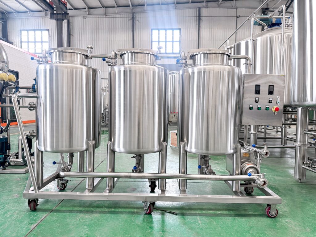 CIP system for cleaning commercial brewery equipment